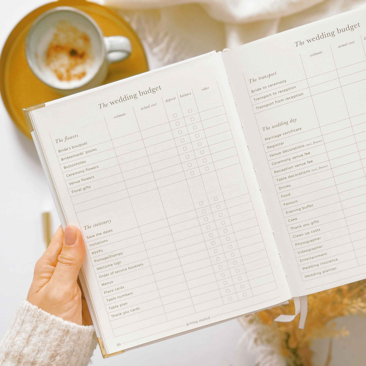 Planner di nozze di lusso Blush and Gold con dettagli in foglia oro